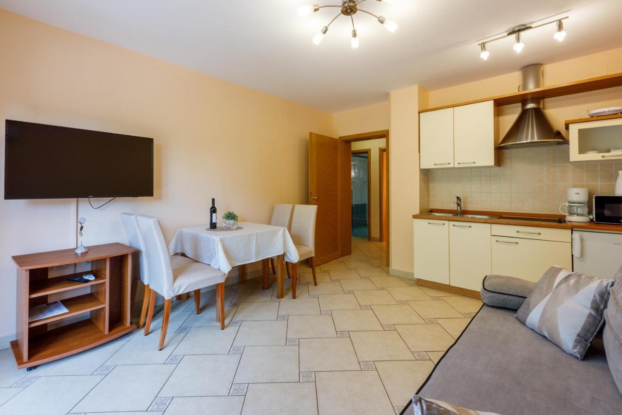 Amfora Apartments Цриквеница Экстерьер фото